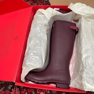 Hunter Rain boots in Chestnut Crust / Hayes Burgundy